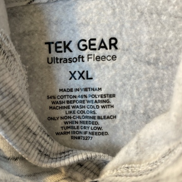Tek Gear XXL Hoodie with the slits in the sleeves - Picture 2 of 3